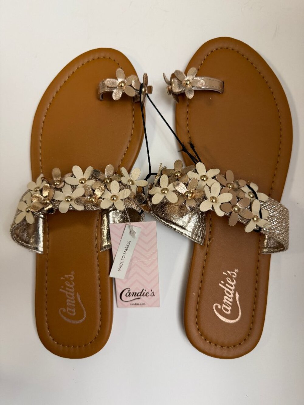 Candie’s Women’s Rose Gold Floral Toe Ring Thong Sandals – Size 7/8 | NWT